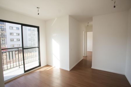 Apartamento à venda com 43m², 2 quartos e 1 vaga Apartamento à venda com 43m², 2 quartos e 1 vagaSala