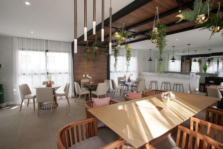 Apartamento à venda com 43m², 2 quartos e 1 vaga Apartamento à venda com 43m², 2 quartos e 1 vagaÁrea comum - Salão de festas