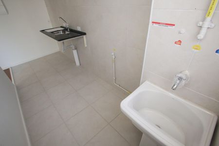 Apartamento à venda com 43m², 2 quartos e 1 vaga Apartamento à venda com 43m², 2 quartos e 1 vagaÁrea de Serviço