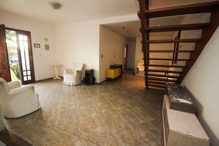 Casa para alugar com 370m², 3 quartos e 20 vagas Casa para alugar com 370m², 3 quartos e 20 vagasSala 1