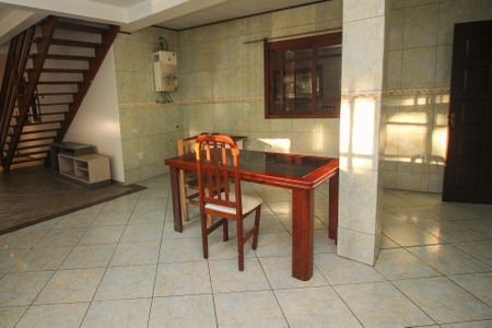 Casa para alugar com 370m², 3 quartos e 20 vagas Casa para alugar com 370m², 3 quartos e 20 vagasCozinha