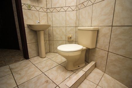 Casa para alugar com 370m², 3 quartos e 20 vagas Casa para alugar com 370m², 3 quartos e 20 vagasBanheiro 2