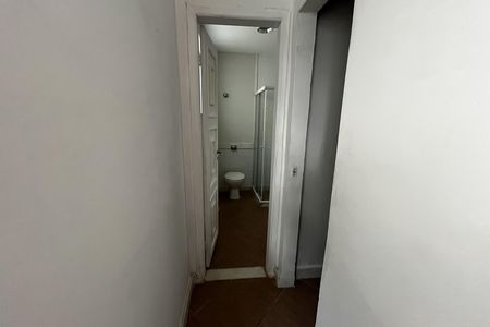 Casa à venda com 317m², 6 quartos e 2 vagas Casa à venda com 317m², 6 quartos e 2 vagasBanheiro Suíte 3