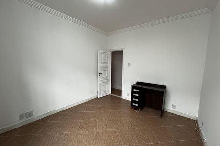 Casa à venda com 317m², 6 quartos e 2 vagas Casa à venda com 317m², 6 quartos e 2 vagasQuarto 1