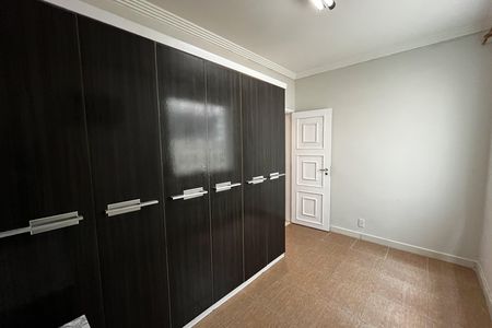 Casa à venda com 317m², 6 quartos e 2 vagas Casa à venda com 317m², 6 quartos e 2 vagasSuíte 2
