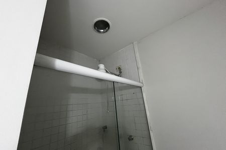 Casa à venda com 317m², 6 quartos e 2 vagas Casa à venda com 317m², 6 quartos e 2 vagasBanheiro Suíte 4