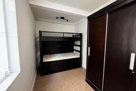 Casa à venda com 317m², 6 quartos e 2 vagas Casa à venda com 317m², 6 quartos e 2 vagasSuíte 4