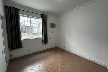 Casa à venda com 317m², 6 quartos e 2 vagas Casa à venda com 317m², 6 quartos e 2 vagasQuarto 1