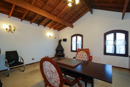 Casa para alugar com 350m², 6 quartos e 4 vagas Casa para alugar com 350m², 6 quartos e 4 vagasSala Intima