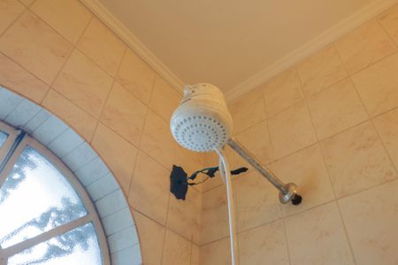 Casa para alugar com 350m², 6 quartos e 4 vagas Casa para alugar com 350m², 6 quartos e 4 vagasBanheiro da Suíte 4