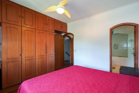 Casa para alugar com 350m², 6 quartos e 4 vagas Casa para alugar com 350m², 6 quartos e 4 vagasSuíte 1