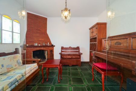 Casa para alugar com 350m², 6 quartos e 4 vagas Casa para alugar com 350m², 6 quartos e 4 vagasSala 2