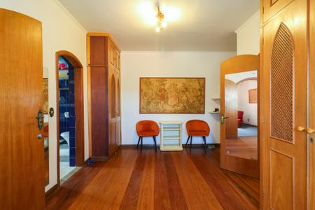 Casa para alugar com 350m², 6 quartos e 4 vagas Casa para alugar com 350m², 6 quartos e 4 vagasSuíte 3