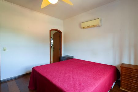 Casa para alugar com 350m², 6 quartos e 4 vagas Casa para alugar com 350m², 6 quartos e 4 vagasSuíte 1