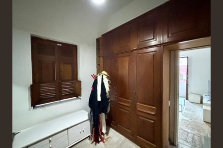 Casa à venda com 293m², 6 quartos e sem vaga Casa à venda com 293m², 6 quartos e sem vagaSuíte 1