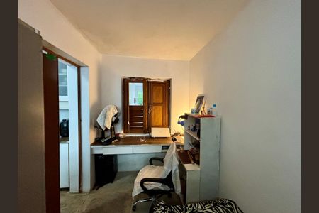 Casa à venda com 293m², 6 quartos e sem vaga Casa à venda com 293m², 6 quartos e sem vagaÁrea de serviço - quarto