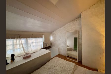 Casa à venda com 293m², 6 quartos e sem vaga Casa à venda com 293m², 6 quartos e sem vagaQuarto 2