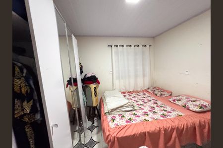 Casa à venda com 80m², 4 quartos e 2 vagasQuarto - Casa 2