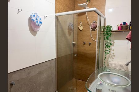 Casa à venda com 80m², 4 quartos e 2 vagasBanheiro Social