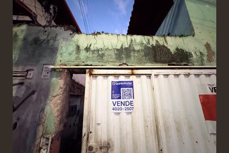 Casa à venda com 80m², 4 quartos e 2 vagasFachada