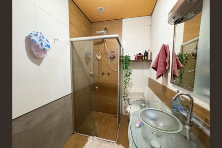 Casa à venda com 80m², 4 quartos e 2 vagasBanheiro Social