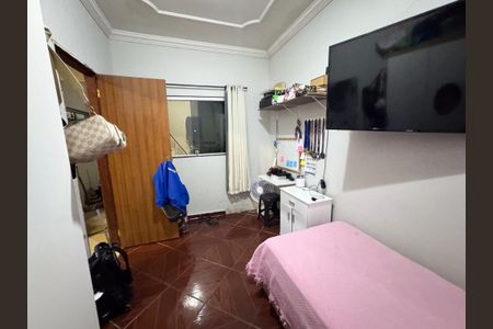 Casa à venda com 80m², 4 quartos e 2 vagasQuarto 2