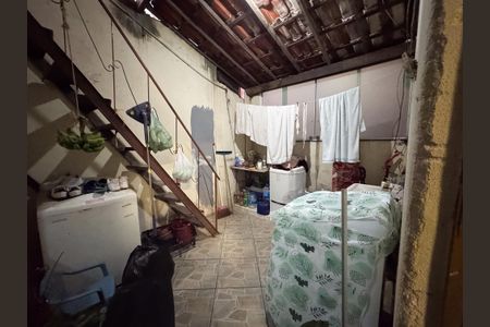 Casa à venda com 80m², 4 quartos e 2 vagasÁrea de Serviço