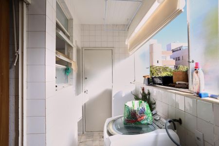Apartamento à venda com 123m², 3 quartos e 1 vagaÁrea de Serviço