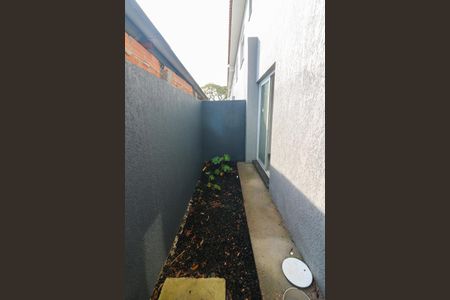 Casa de condomínio à venda com 70m², 2 quartos e 1 vaga Casa de condomínio à venda com 70m², 2 quartos e 1 vagaQuintal