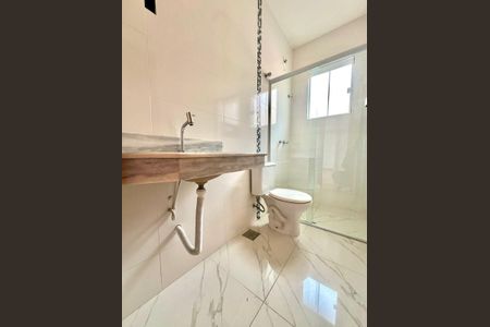 Casa de condomínio à venda com 95m², 3 quartos e 2 vagas Casa de condomínio à venda com 95m², 3 quartos e 2 vagasBanheiro Social