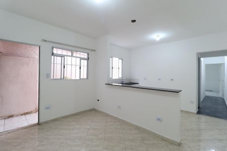 Casa para alugar com 65m², 2 quartos e sem vaga Casa para alugar com 65m², 2 quartos e sem vagaSala