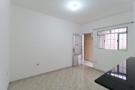 Casa para alugar com 65m², 2 quartos e sem vaga Casa para alugar com 65m², 2 quartos e sem vagaSala