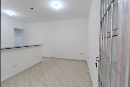 Casa para alugar com 65m², 2 quartos e sem vaga Casa para alugar com 65m², 2 quartos e sem vagaSala