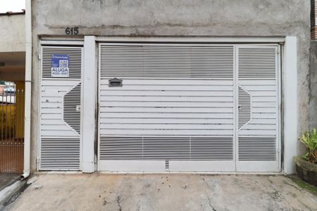 Casa para alugar com 65m², 2 quartos e sem vagaFachada