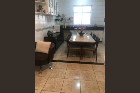 Jantar de casa para alugar com 5 quartos, 396m² em Buritis, Belo Horizonte