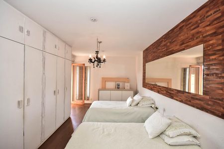 Casa à venda com 518m², 5 quartos e 4 vagasSuíte 1