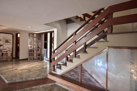 Casa à venda com 518m², 5 quartos e 4 vagasHall de Entrada