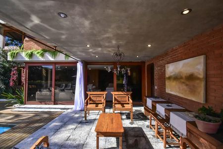 Casa à venda com 518m², 5 quartos e 4 vagasÁrea comum