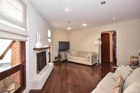 Casa à venda com 518m², 5 quartos e 4 vagasSala de Tv