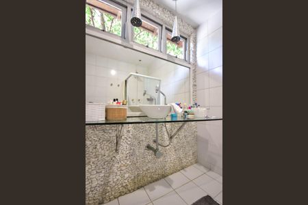 Casa à venda com 518m², 5 quartos e 4 vagasBanheiro Suíte 1