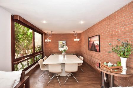 Casa à venda com 518m², 5 quartos e 4 vagasÁrea comum