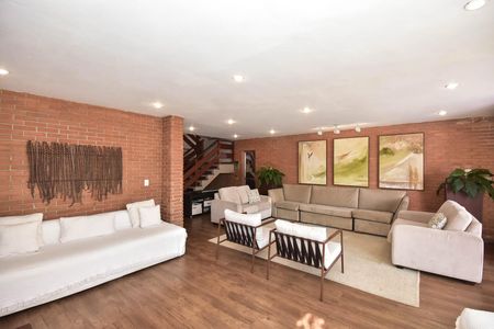 Casa à venda com 518m², 5 quartos e 4 vagasÁrea comum