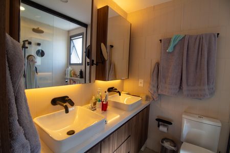 Apartamento para alugar com 143m², 3 quartos e 2 vagasBanheiro