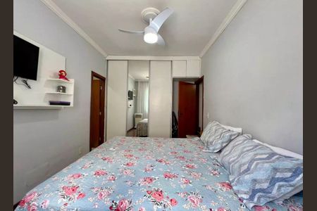 Casa à venda com 200m², 3 quartos e 2 vagasSuíte