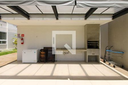 Apartamento para alugar com 40m², 2 quartos e sem vagaÁrea comum - Churrasqueira