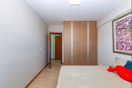 Apartamento à venda com 119m², 3 quartos e 2 vagasQuarto 3