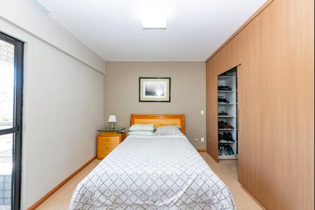 Apartamento à venda com 119m², 3 quartos e 2 vagasSuíte