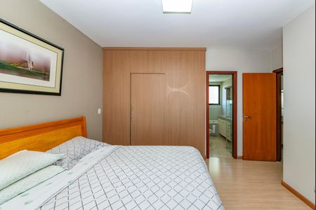 Apartamento à venda com 119m², 3 quartos e 2 vagasSuíte
