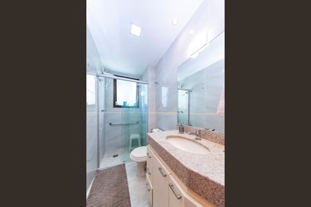 Apartamento à venda com 119m², 3 quartos e 2 vagasBanheiro Social