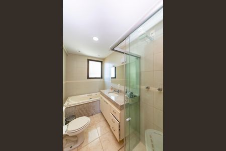 Apartamento à venda com 119m², 3 quartos e 2 vagasBanheiro da Suíte